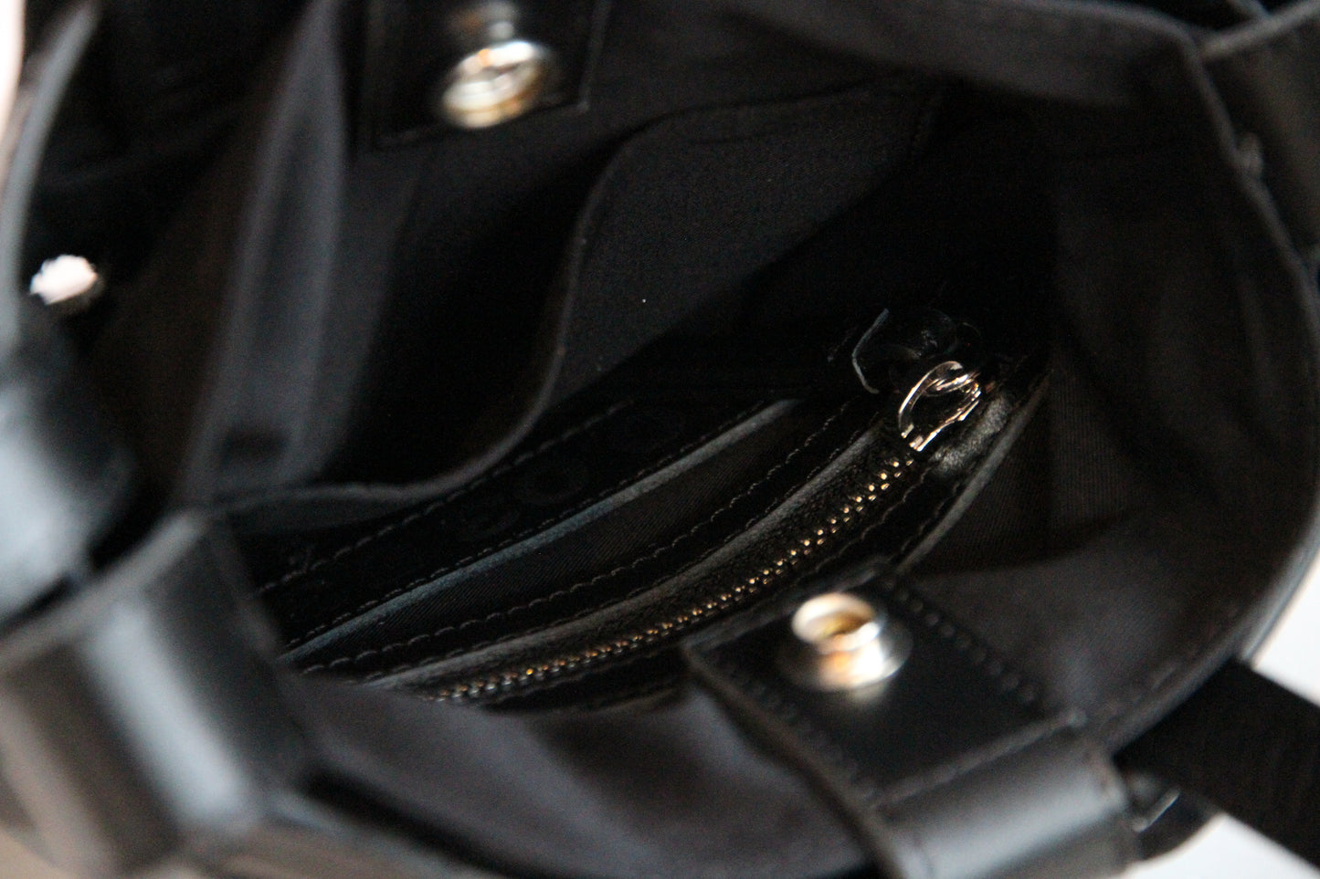10.03.53 Small Braided Tote Black 21×20cm