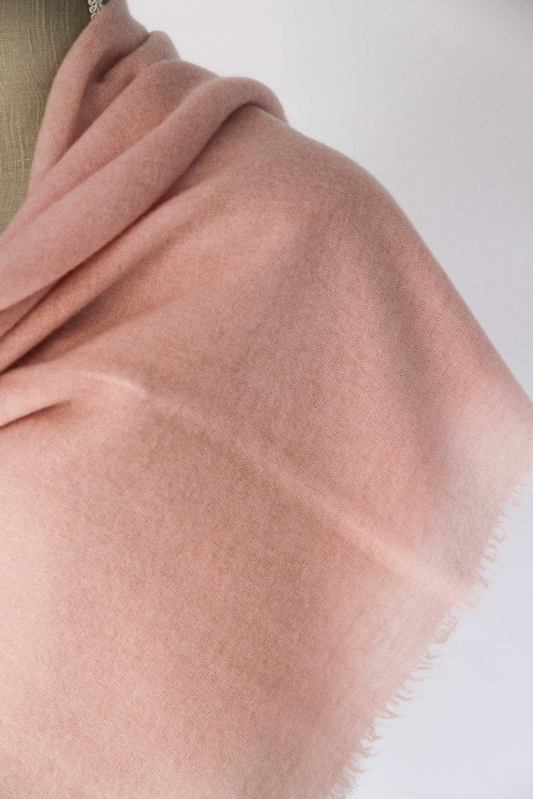 100% Mongolian Cashmere Shawl, Dusty pink, 130×130cm