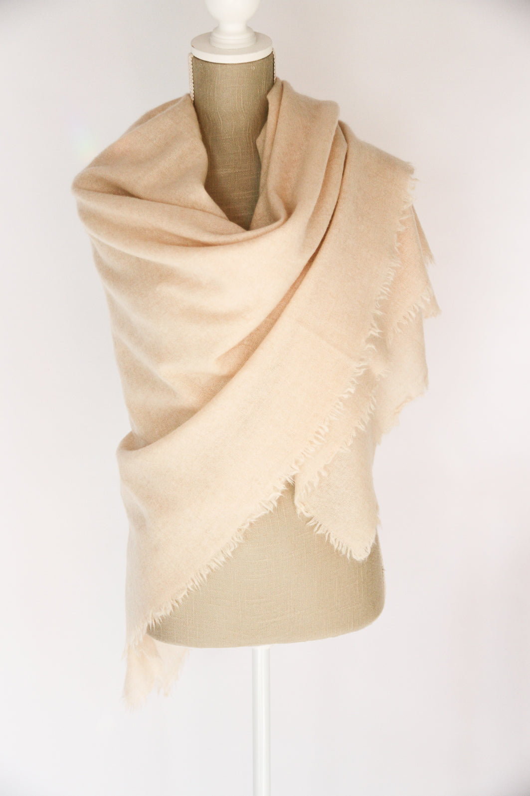 100% Mongolian Cashmere Shawl, Champagne beige, 130×130cm