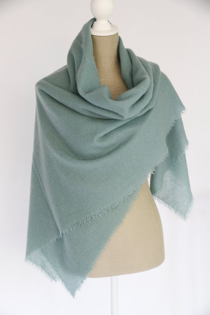100% Mongolian Cashmere Shawl, Pale mint, 130×130cm