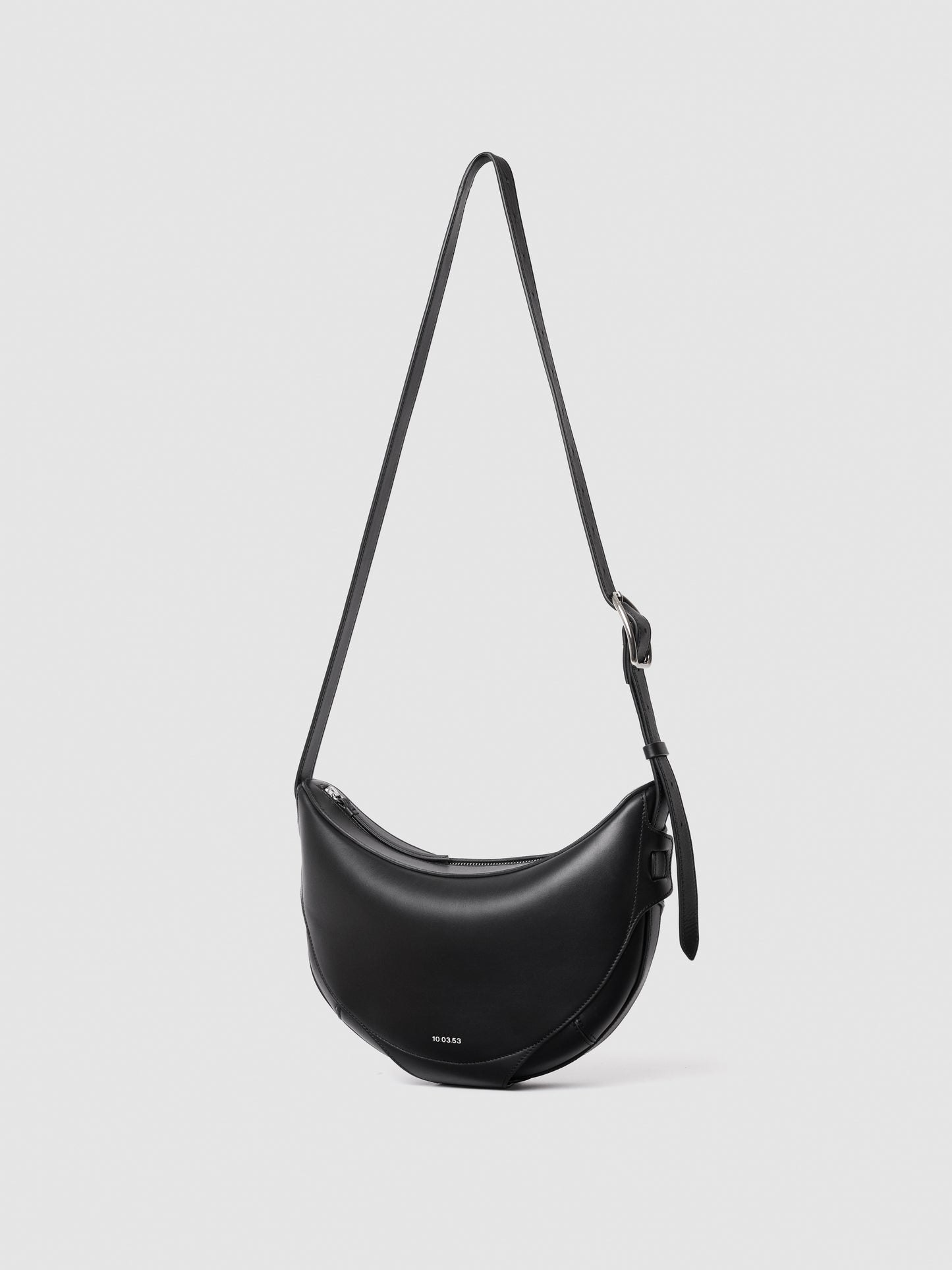 10.03.53 LARGE HALF-MOON / BLACK 29×23×11cm