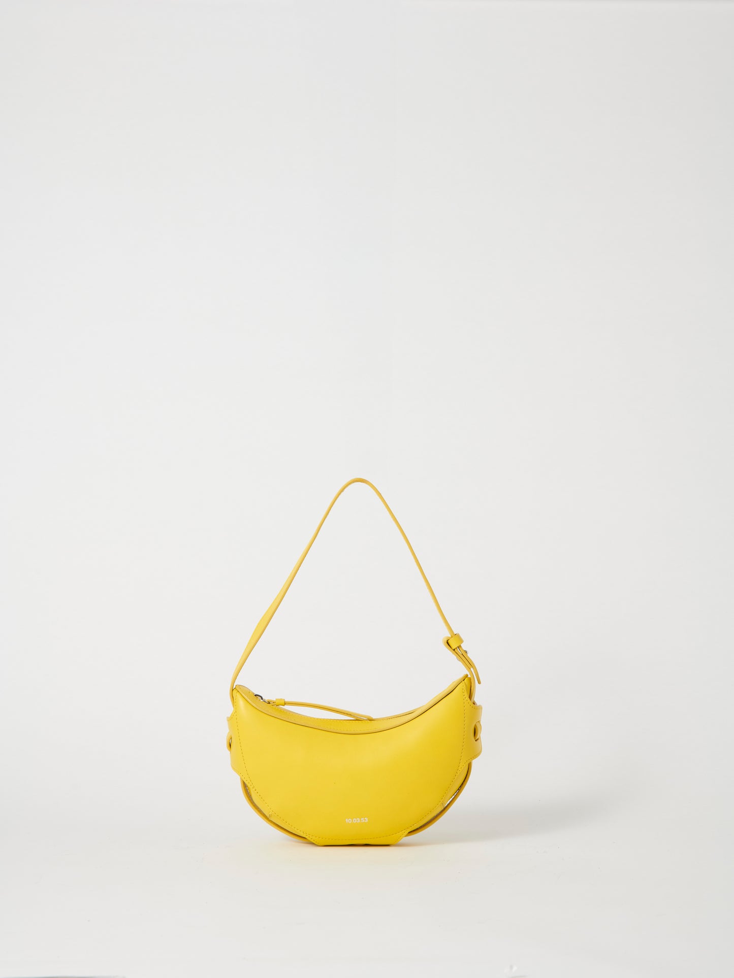 10.03.53 HALF-MOON / MIMOSA 26×13×11cm