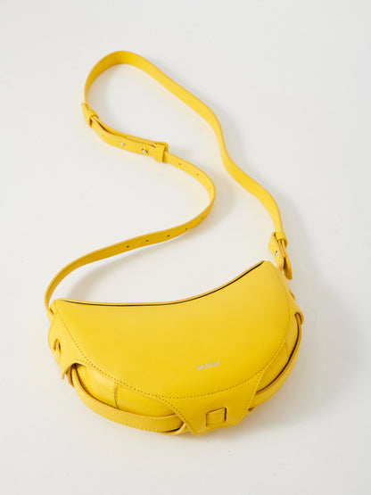 10.03.53 HALF-MOON / MIMOSA 26×13×11cm