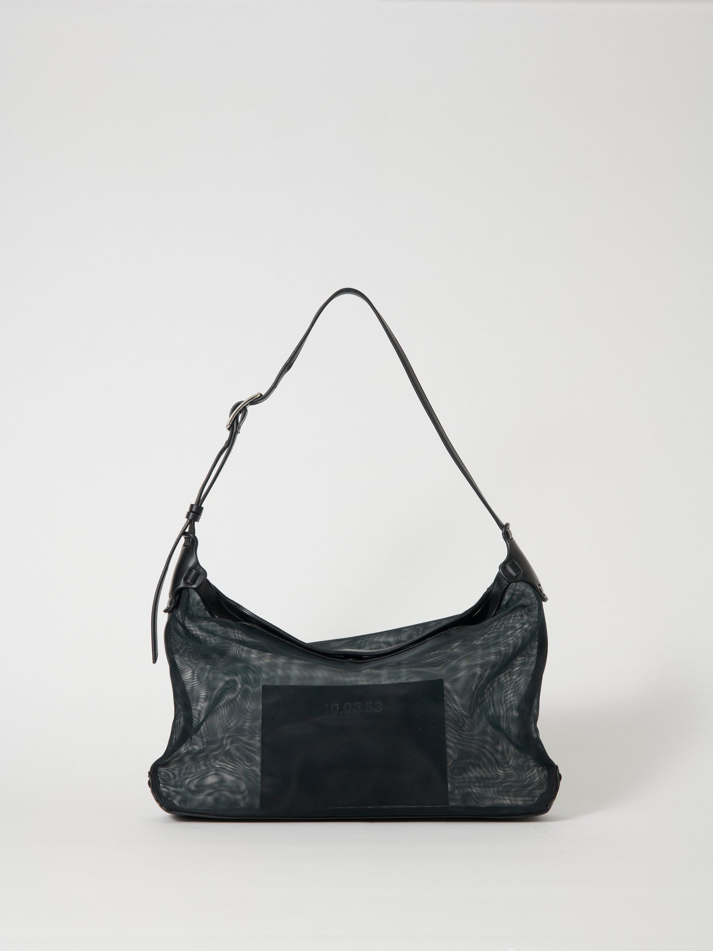 10.03.53 HOBO SOFT / SHADOW  48×28×6.5cm