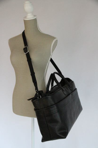 10.03.53 WEEKENDER / BLACK  50×26×18cm