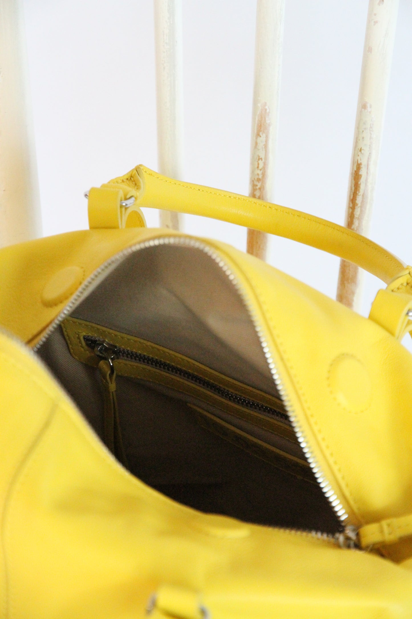 10.03.53 BLVD BAG / MIMOSA  50×40×10cm