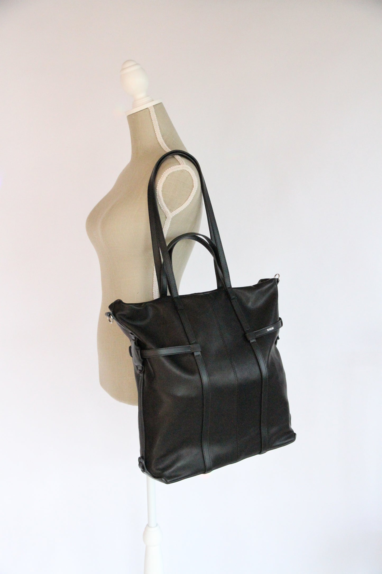 10.03.53 TOTE SOFT / BLACK  50×40×10cm