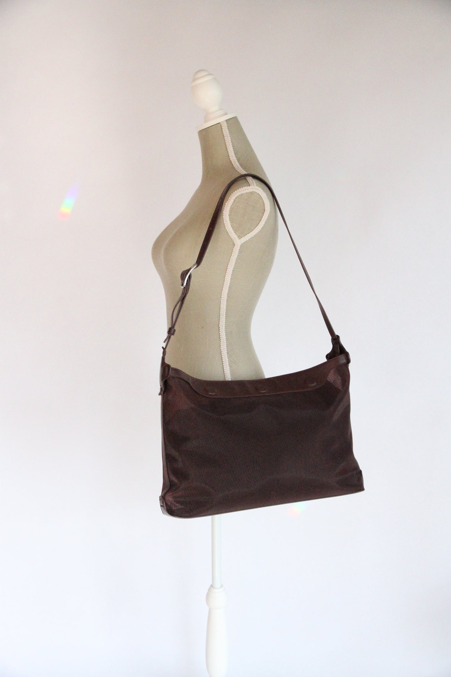 10.03.53 HOBO SOFT / SHADOW  BURGUNDY  48×28×6.5cm