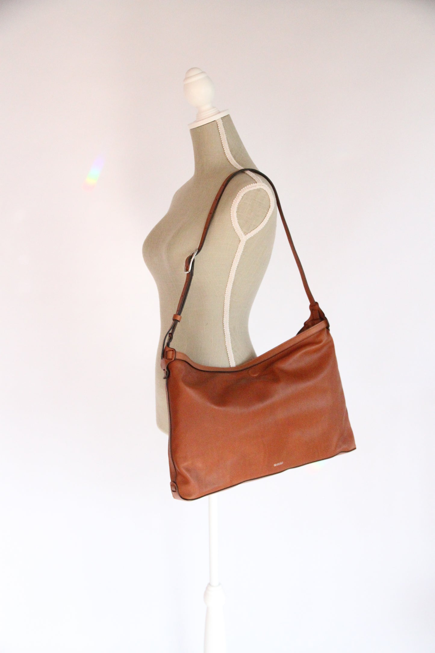 10.03.53 HOBO SOFT / COGNAC 48cm×28cm×6.5cm