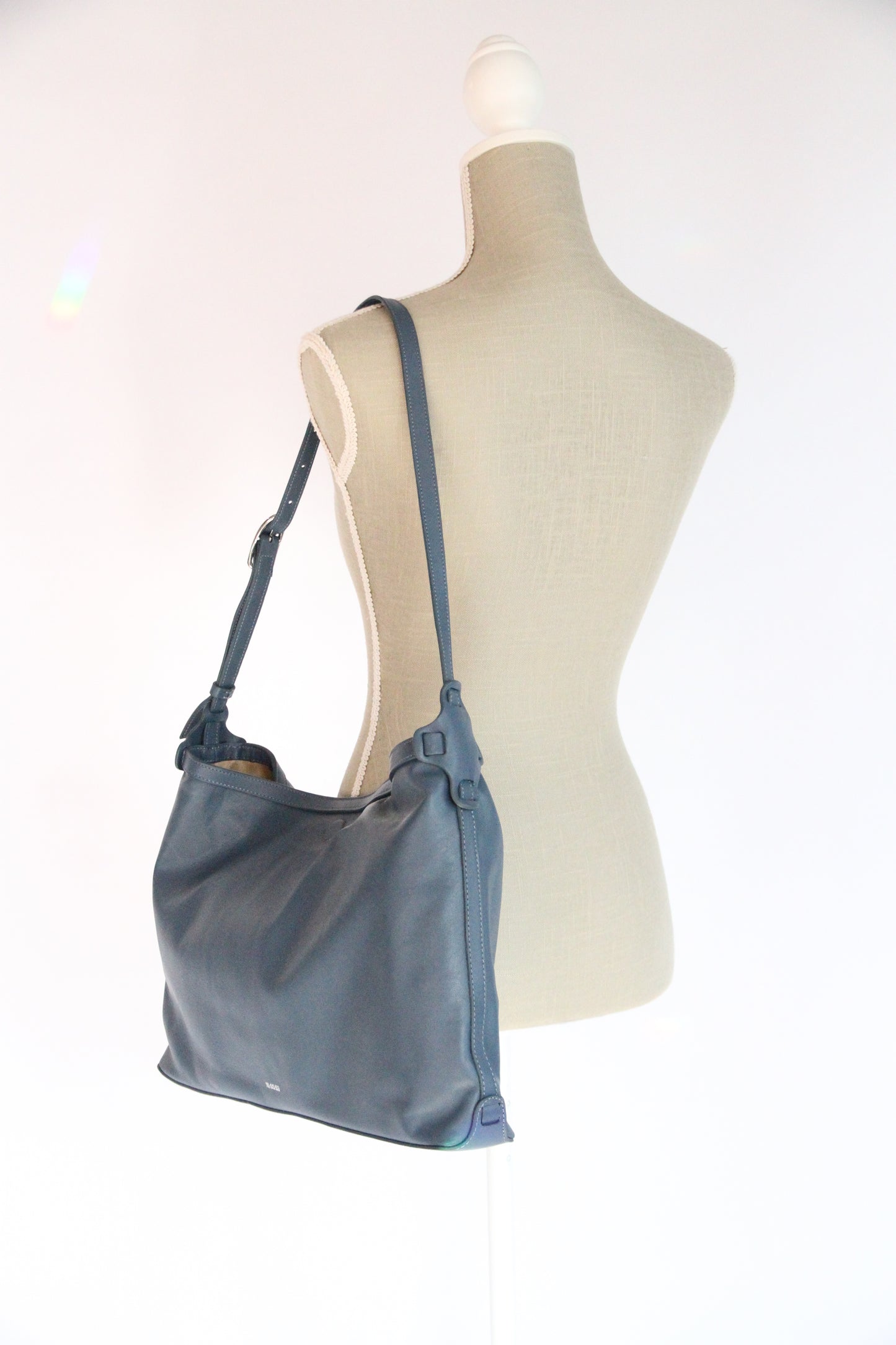 10.03.53 HOBO SOFT / BLUE 48×28×6.5cm