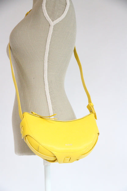 10.03.53 HALF-MOON / MIMOSA 26×13×11cm