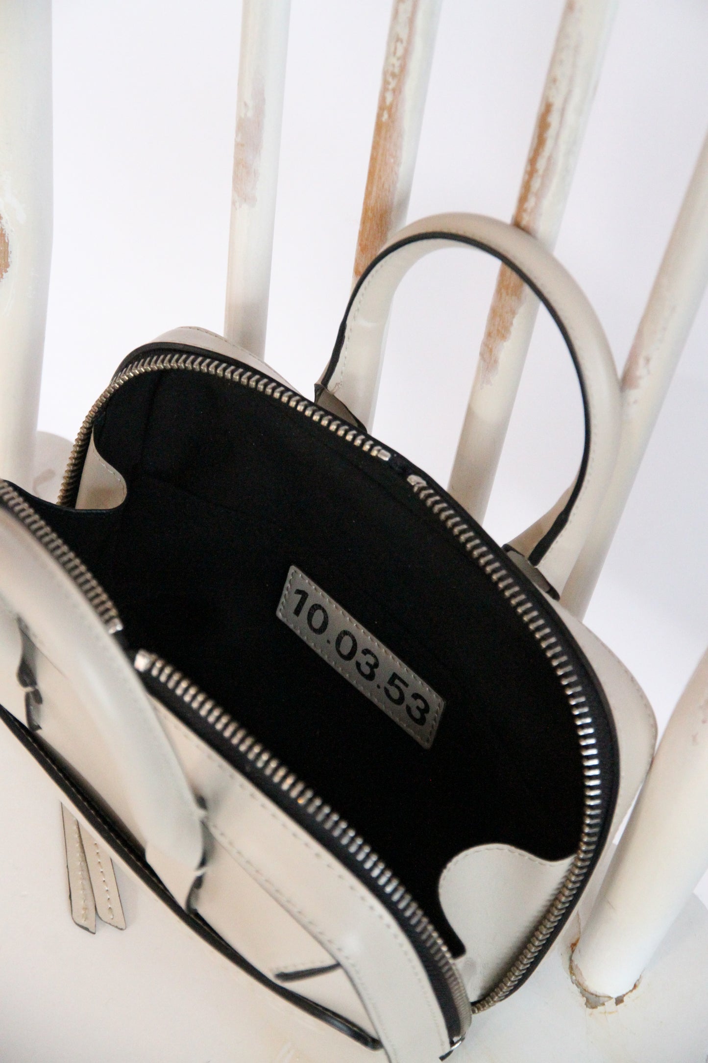10.03.53 MINI BRIEF-CASE / OFF-WHITE  24×15×6cm