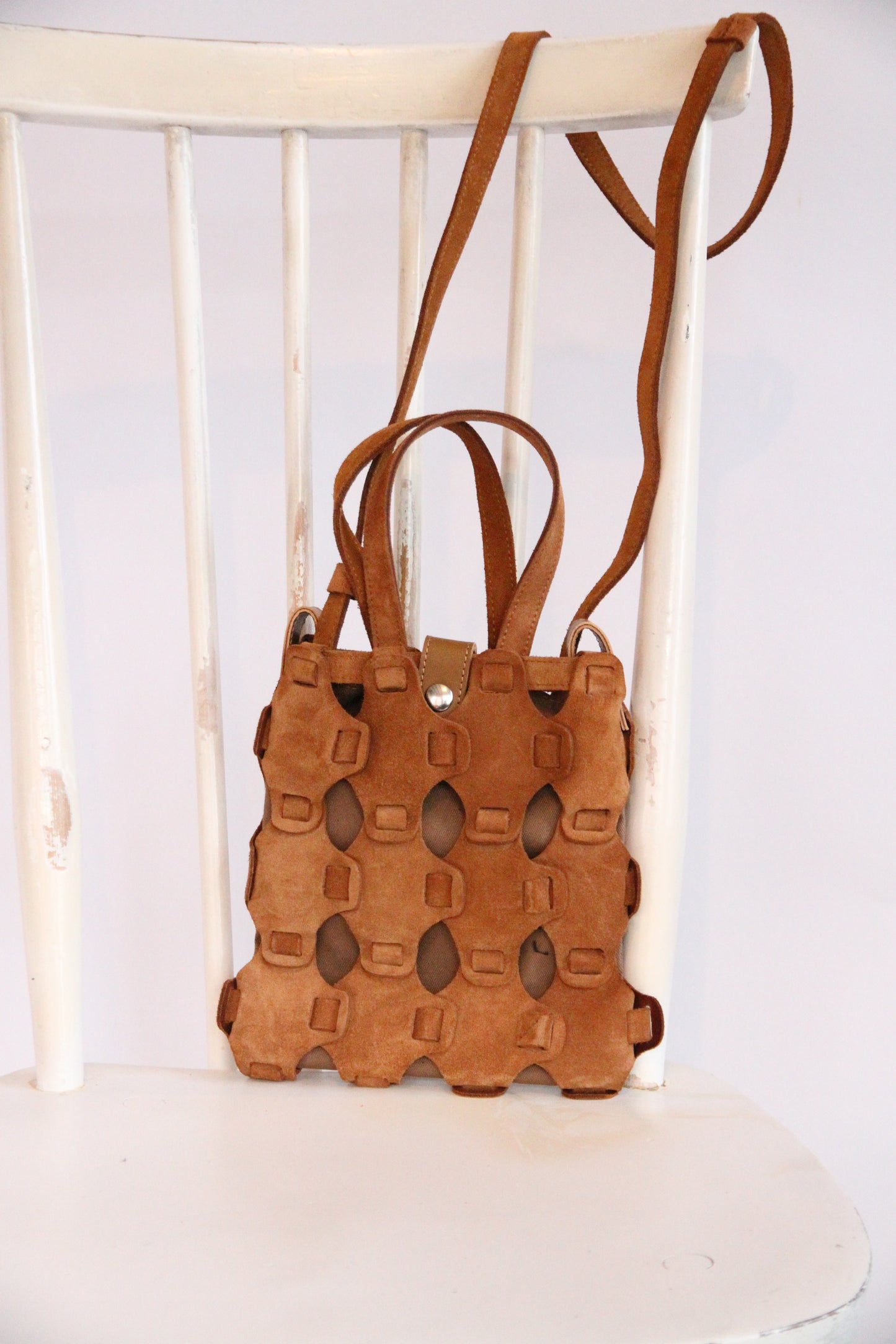 10.03.53 SMALL BRAIDED SUEDE  21×20cm