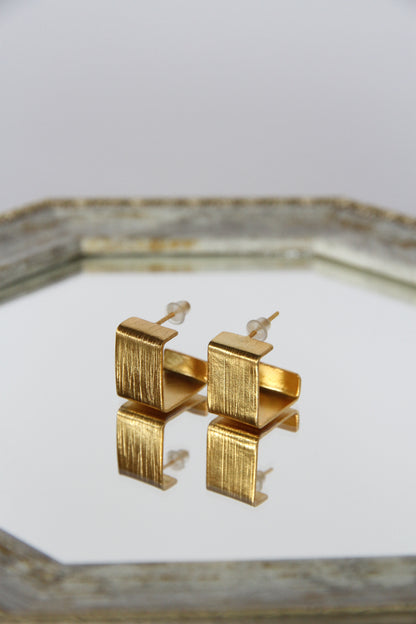 24K Gold Plated Pierce【Vertical】by Aakar