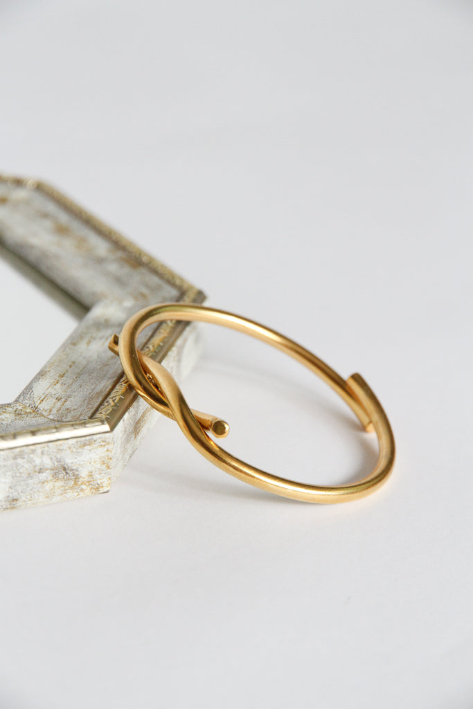 24K Gold Plated Bangle【Knot】by Aakar