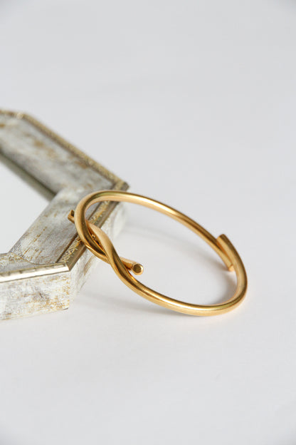 24K Gold Plated Bangle【Knot】by Aakar
