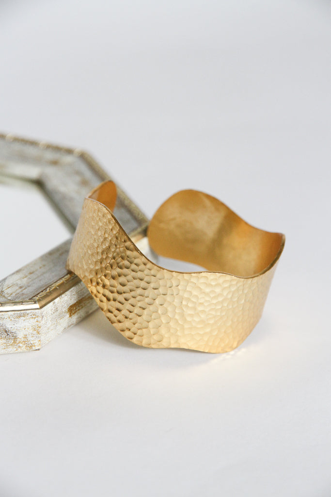 24K Gold Plated Bangle【Wave】by Aakar