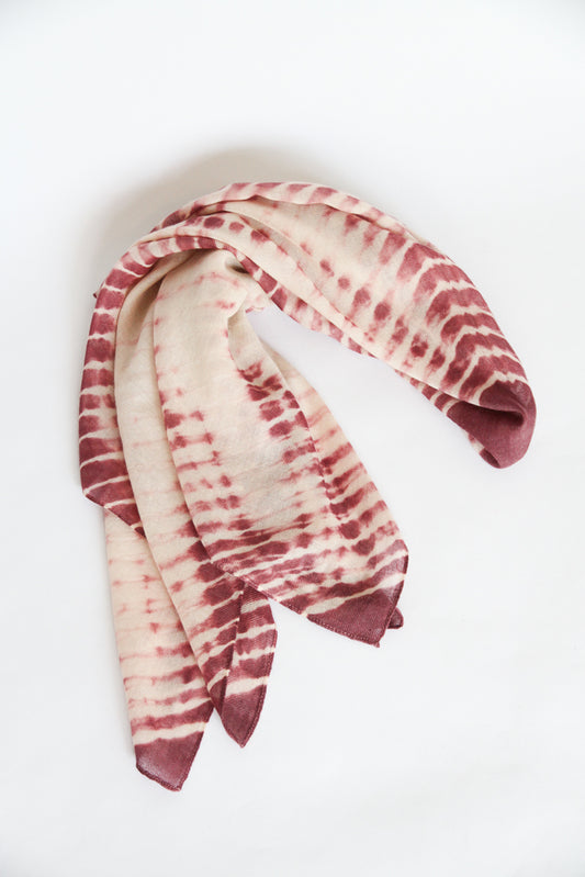 Plant-dyed cashmere-silk shawl / Purple