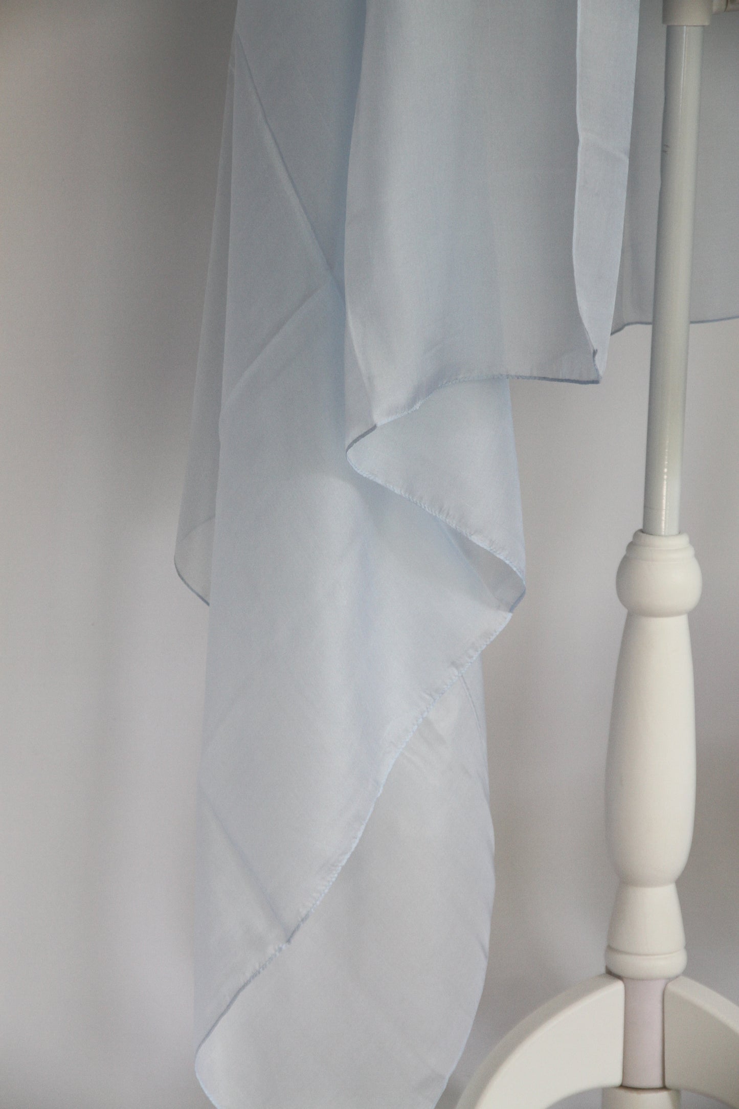 Plant-dyed silk shawl / Blue