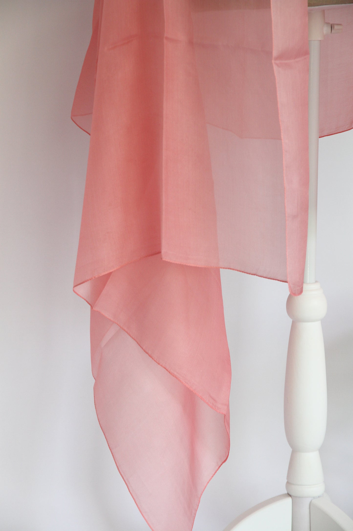 Plant-dyed silk shawl / Pink