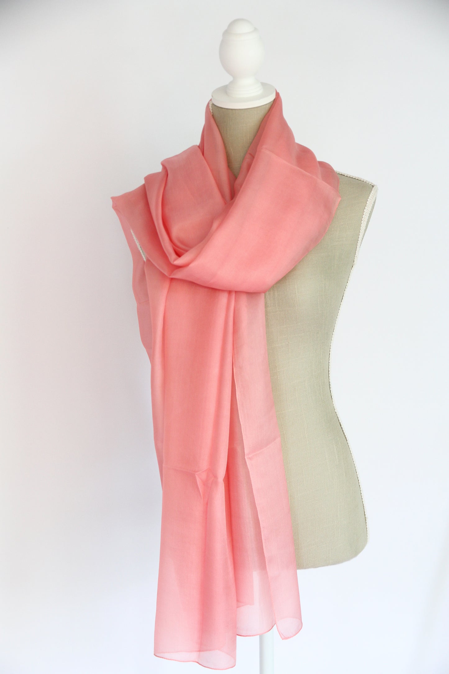 Plant-dyed silk shawl / Pink