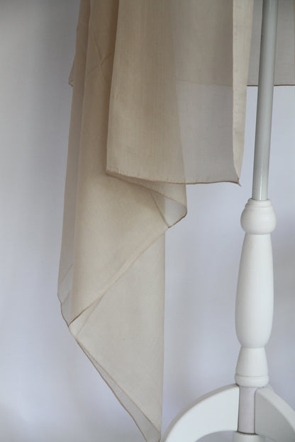 Plant-dyed silk shawl / Gray