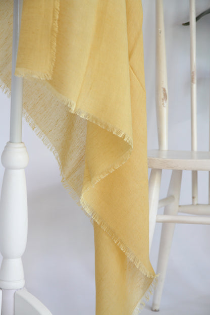 Plant-dyed modal linen shawl / Yellow