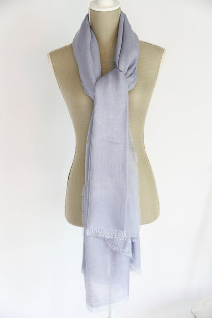 Plant-dyed modal linen shawl / Light Blue