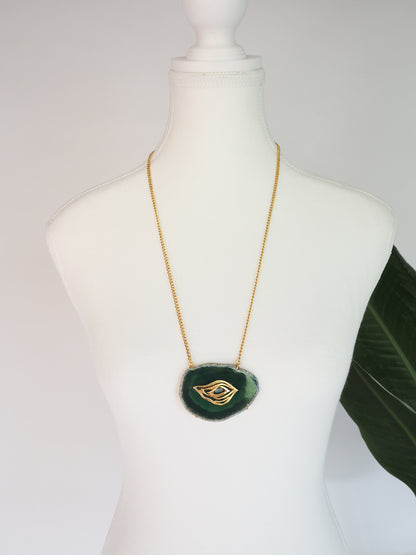 24K Gold Plated Agate Pendant【Emerald Gaze】by Aakar