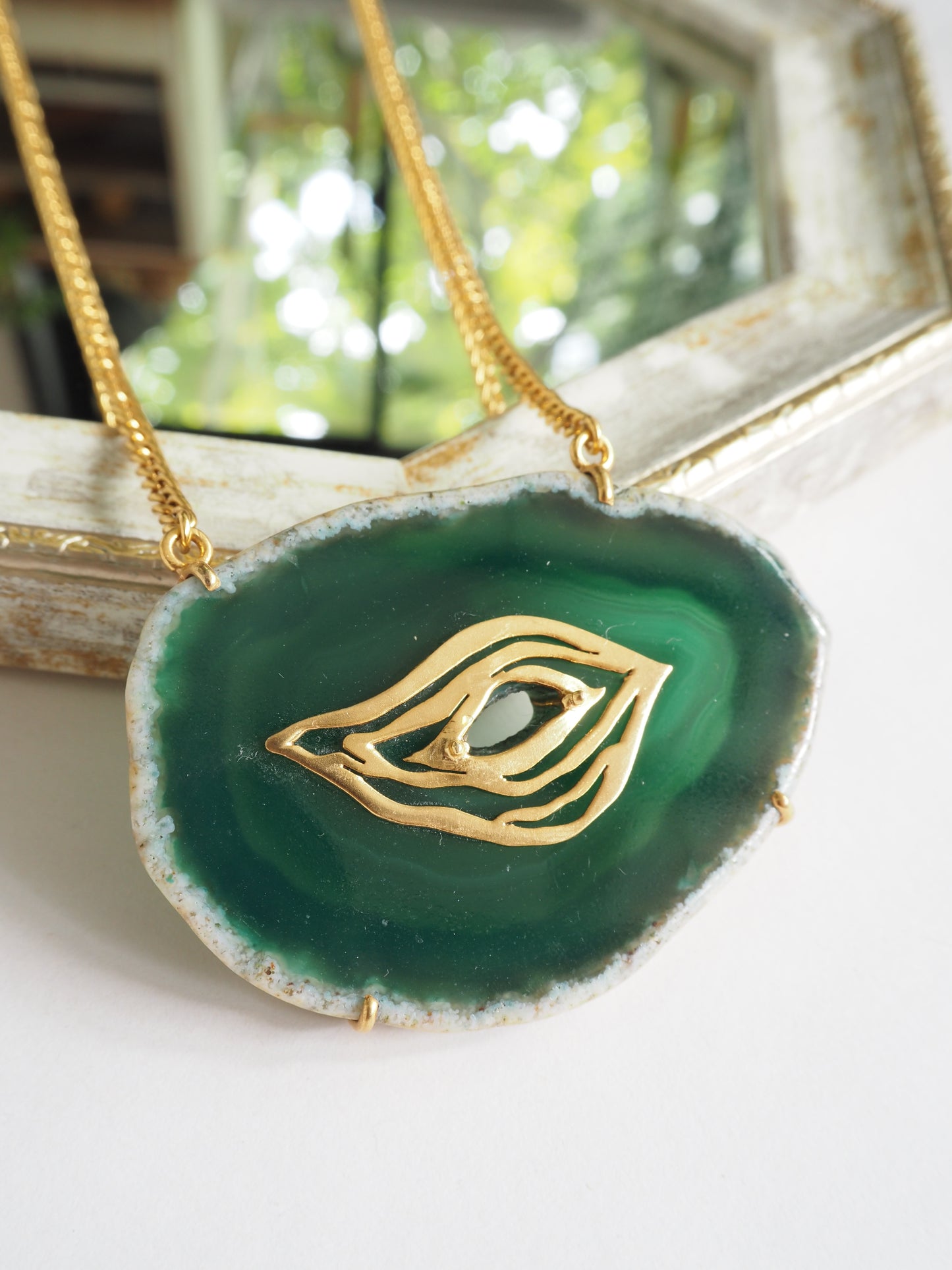 24K Gold Plated Agate Pendant【Emerald Gaze】by Aakar