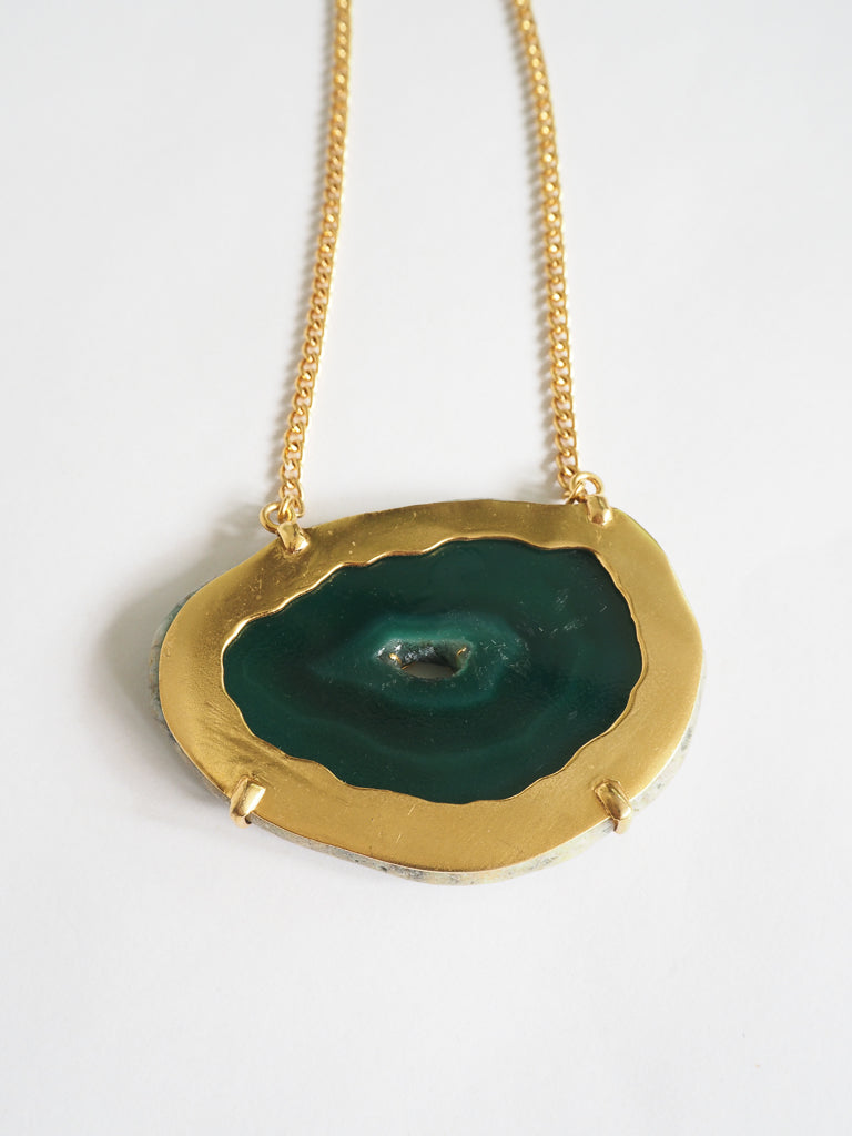 24K Gold Plated Agate Pendant【Emerald Gaze】by Aakar