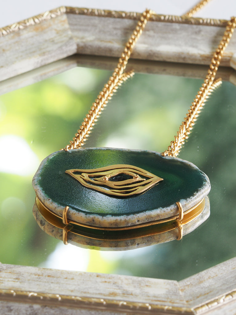 24K Gold Plated Agate Pendant【Emerald Gaze】by Aakar