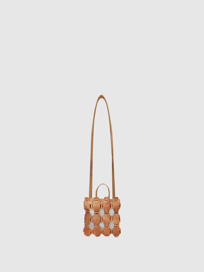 10.03.53 SMALL BRAIDED SUEDE  21×20cm